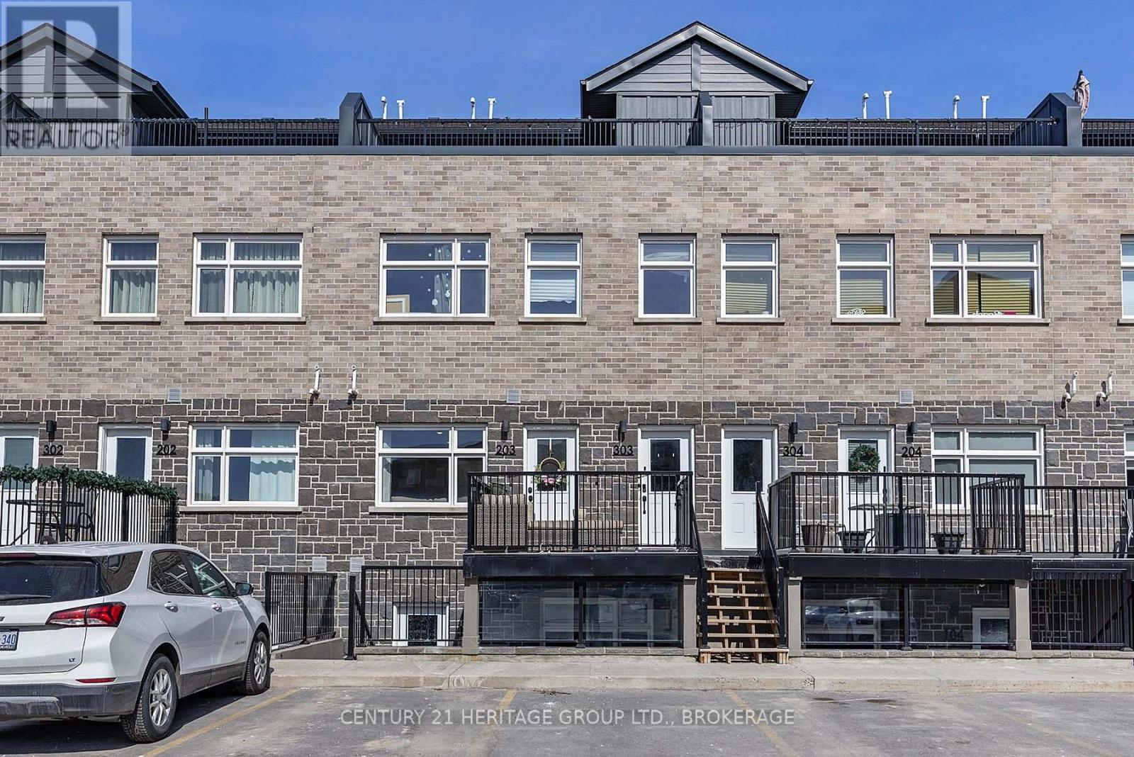 3 Bedroom Condo