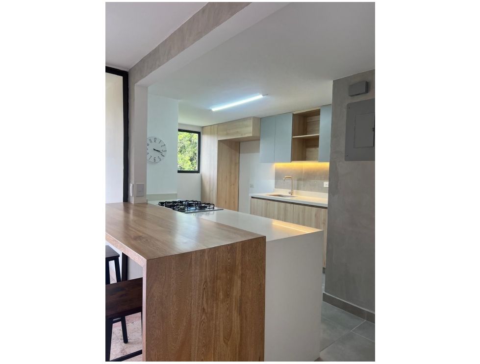 4 Bed Condo Balsos Poblado - Image 6