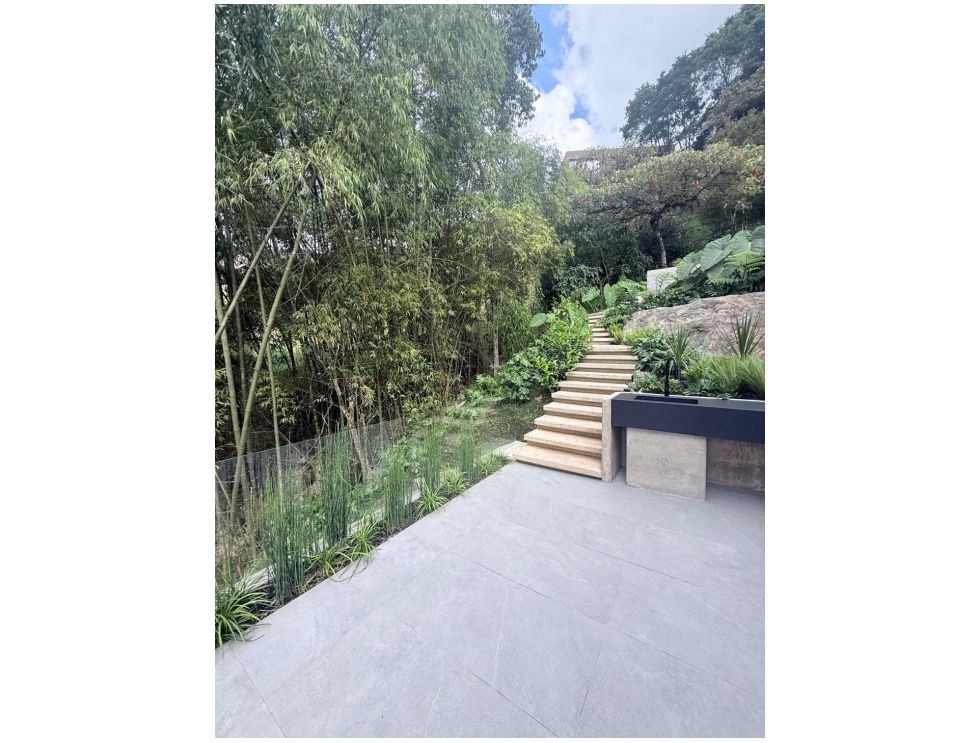 Luxury in the higher ups of El Poblado - Image 2