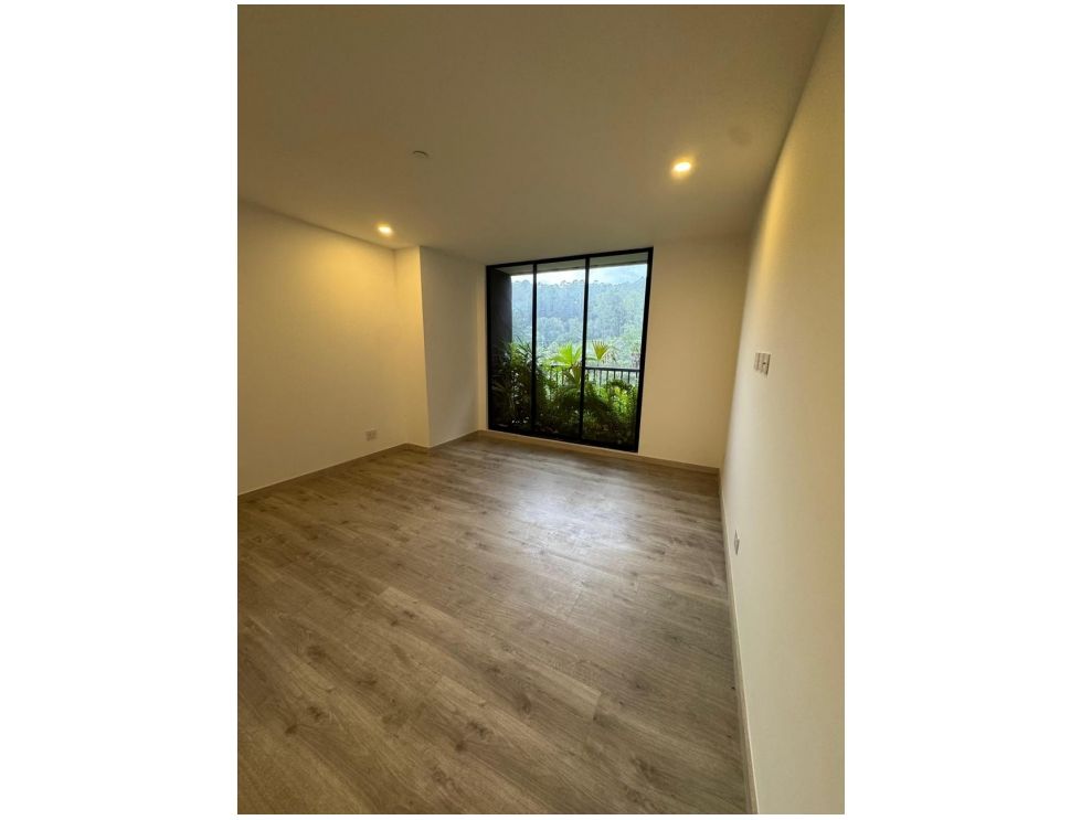 Stunning 2 bed condo in El Poblado - Image 2