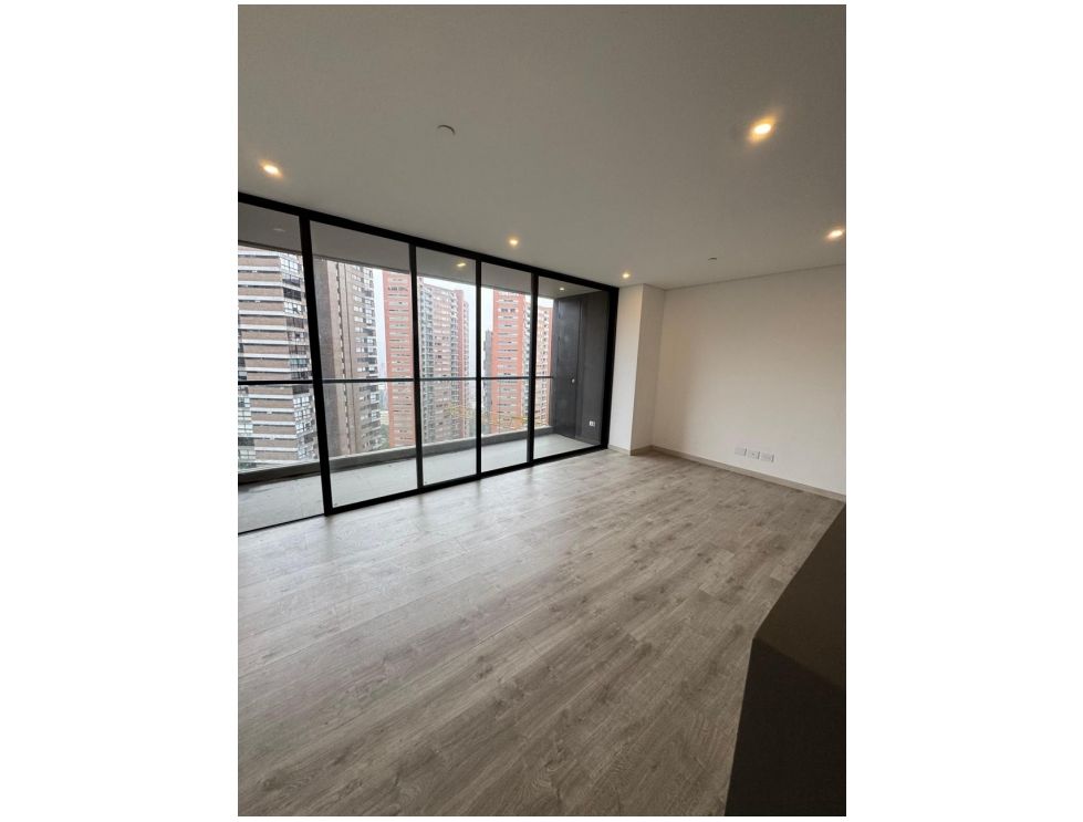 Stunning 2 bed condo in El Poblado - Image 8