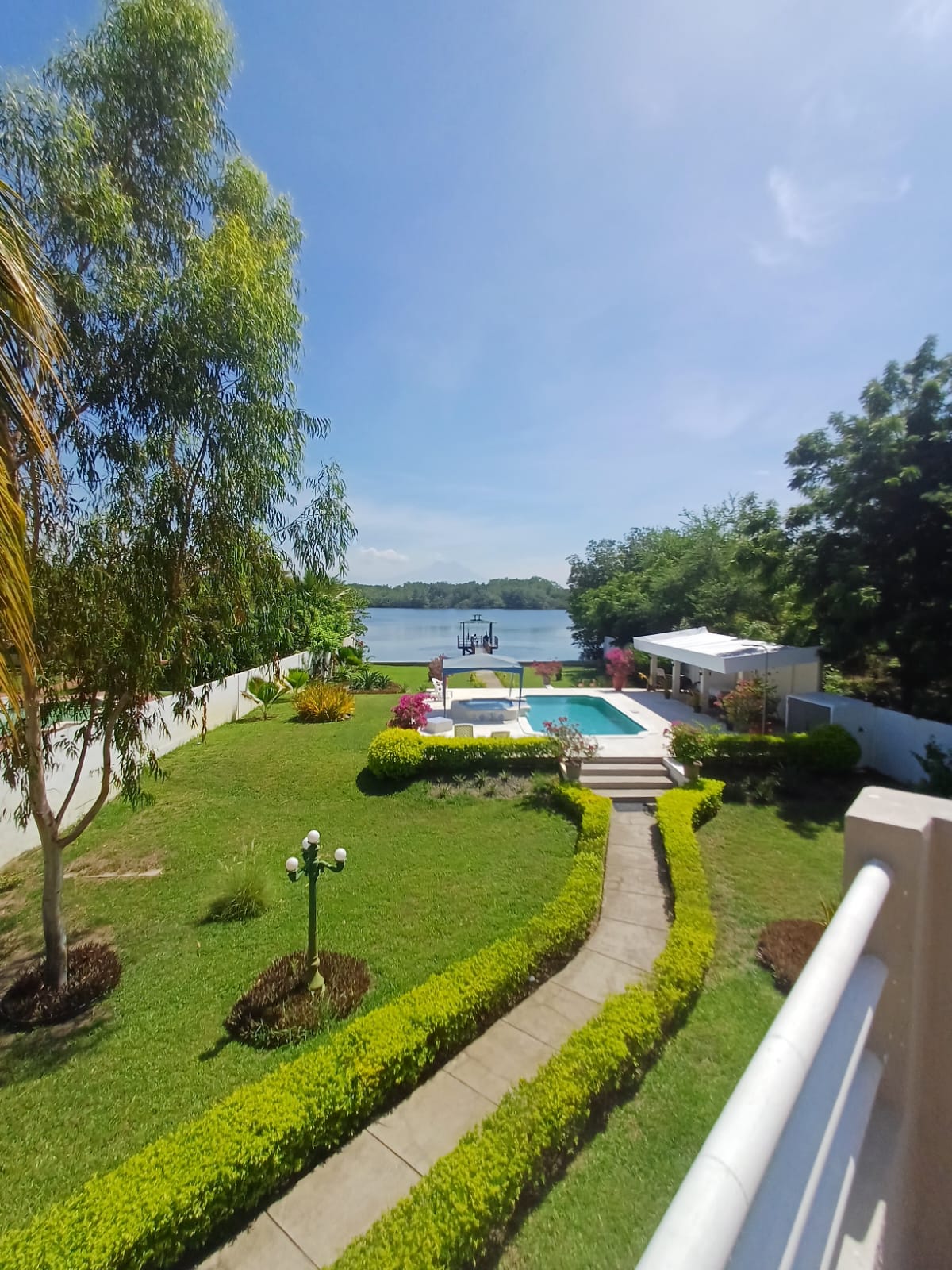 Waterfront Property for Sale in Costa del Sol - Image 18