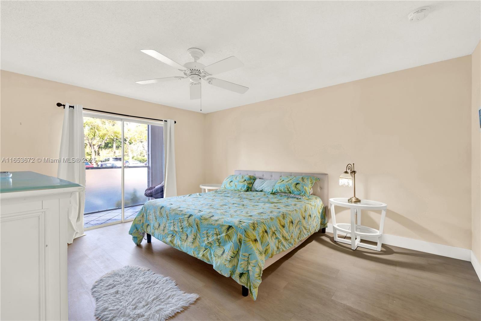 Florida Coastal Corner Condo with Modern Upgrades – Steps from the Intracoastal! - Thumbnail 11