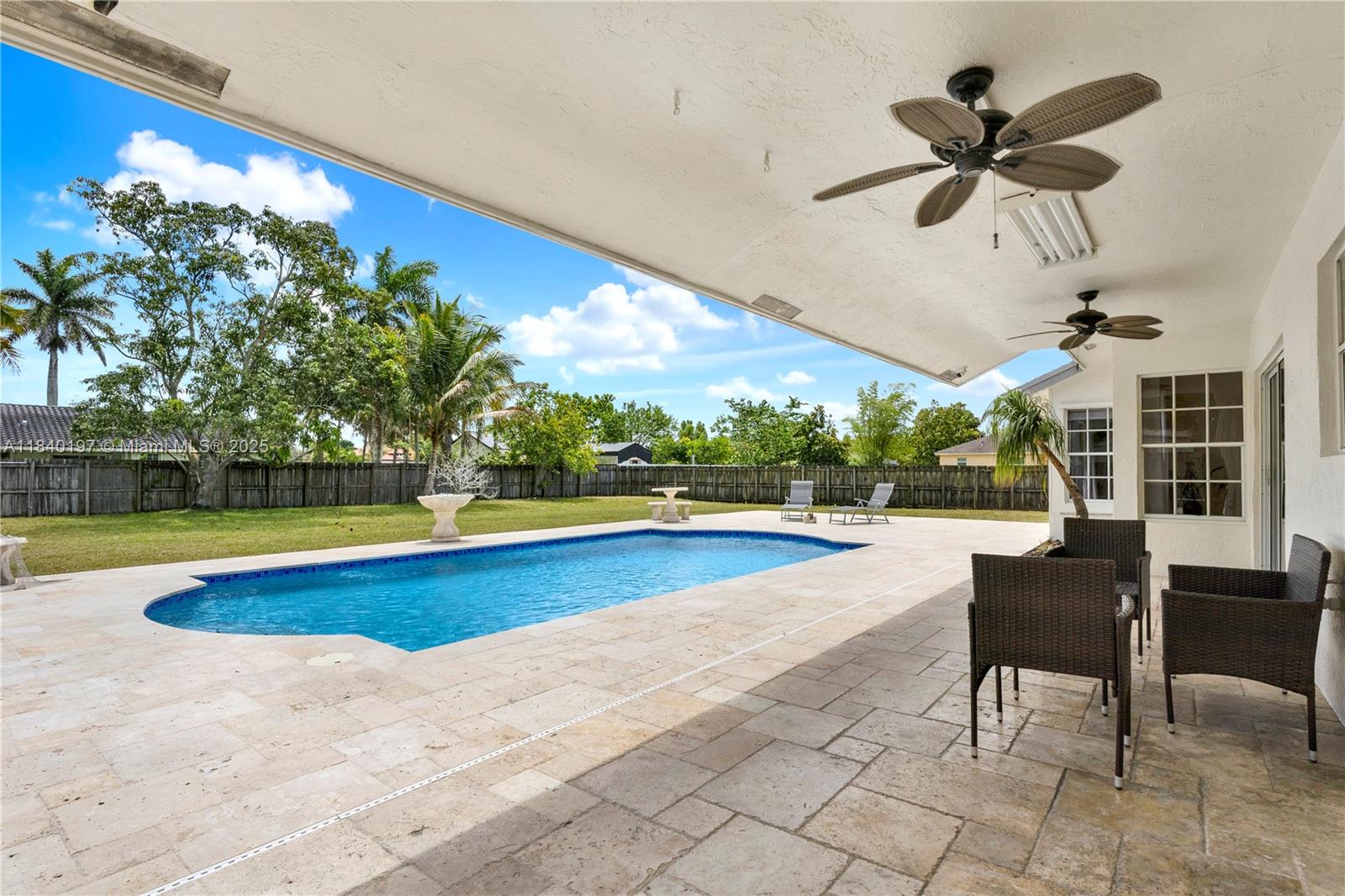 Spacious Redland Home in Florida on 1/2 Acre with Pool, No HOA, and Room for All Your Toys - Thumbnail 17