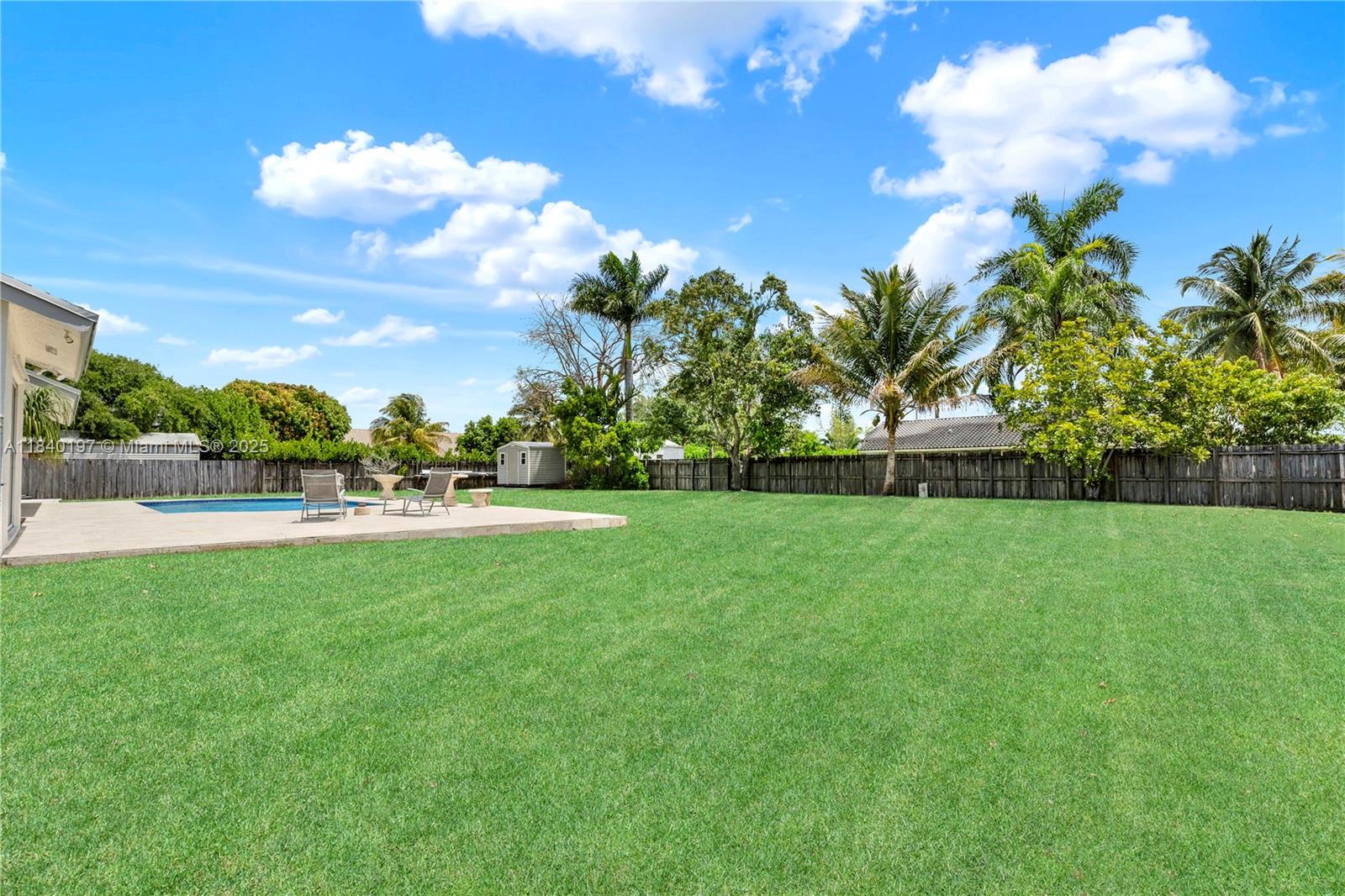Spacious Redland Home in Florida on 1/2 Acre with Pool, No HOA, and Room for All Your Toys - Thumbnail 20