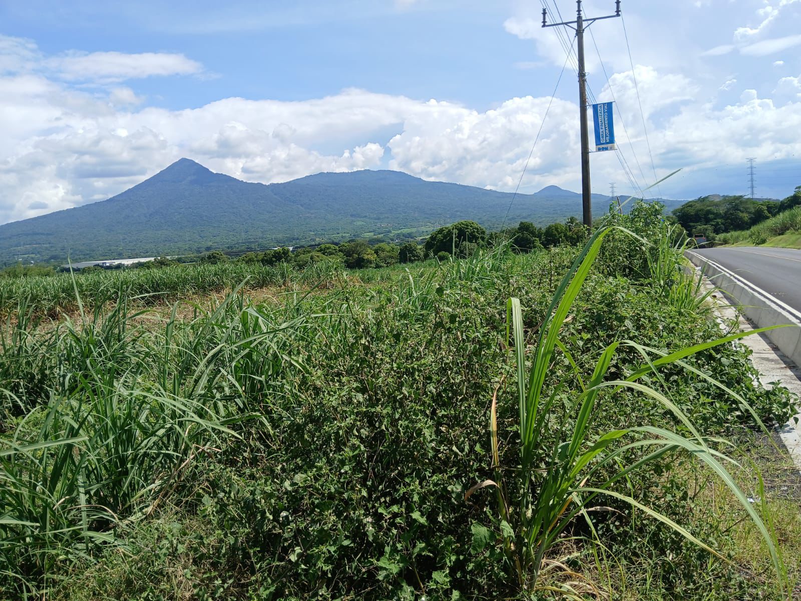 6.8 Acres of Roadside Land for Sale – Near Nejapa & Quezaltepeque