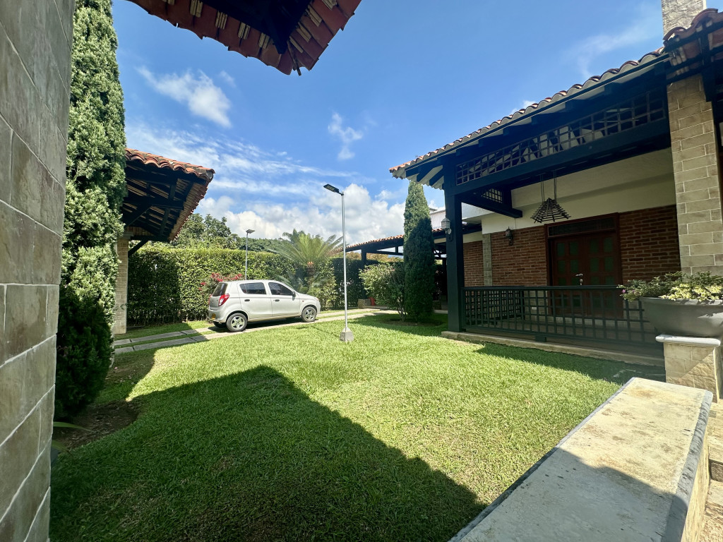 Beautiful Remodeled House in Las Mercedes – Jamundí, Valle del Cauca, Colombia - Thumbnail 3