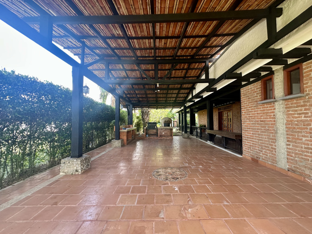 Beautiful Remodeled House in Las Mercedes – Jamundí, Valle del Cauca, Colombia - Thumbnail 4
