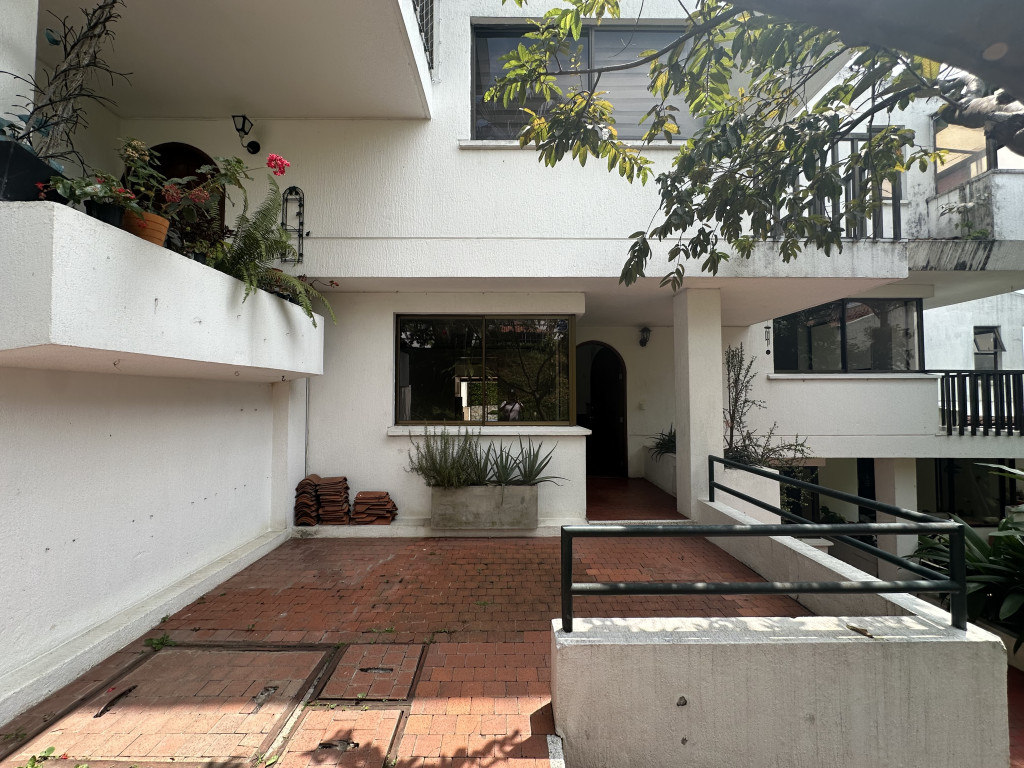 House for Sale in Bellavista – Exclusive West Cali Location - Colombia - Thumbnail 2