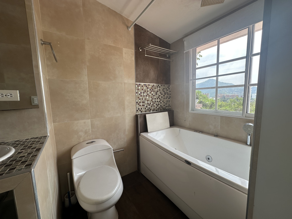 House for Sale in Bellavista – Exclusive West Cali Location - Colombia - Thumbnail 18