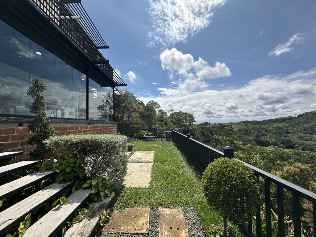 Modern Mountainview Home in Océano Verde (Jamundí, Valle del Cauca, Colombia) - Thumbnail 3