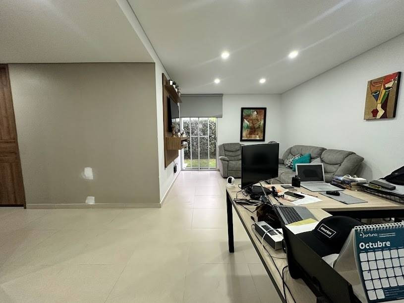 Single-Level Home in Verde Horizonte (Jamundí, Valle del Cauca, Colombia) - Thumbnail 3
