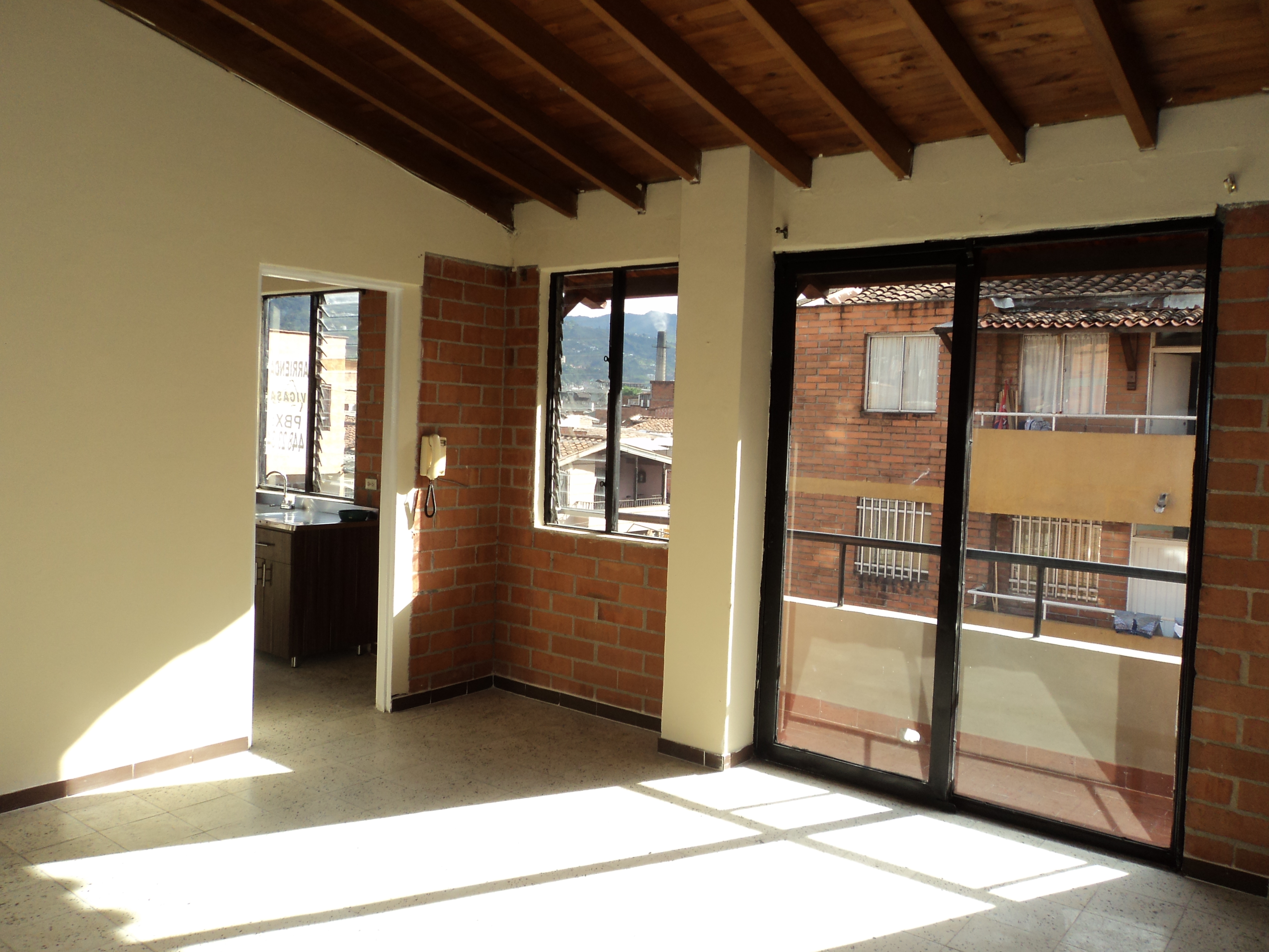 10 Unit Building in Medellin, Colombia - Thumbnail 3