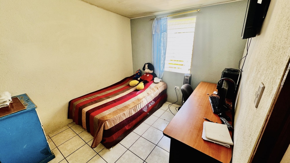 Recently Remodeled Home (Nuevo Lourdes, La Libertad, El Salvador) - Thumbnail 5