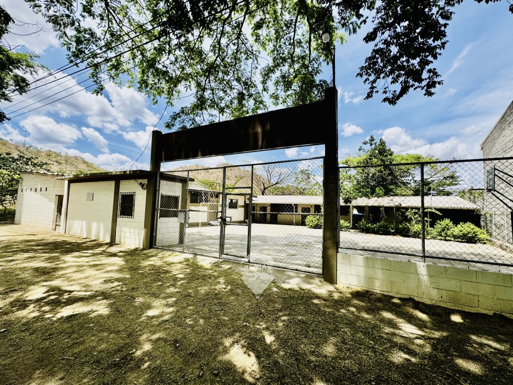 Property for Sale for Mixed Use (Santa Ana, El Salvador)