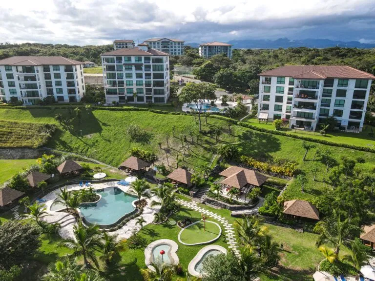 Apartment in Lagomar Ensenada Panama - Thumbnail 16