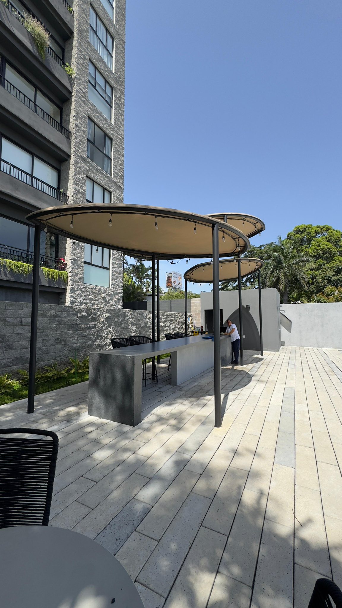 Apartment with Panoramic Views in Torre Trè Lum – Col. La Mascota El Salvador - Thumbnail 5