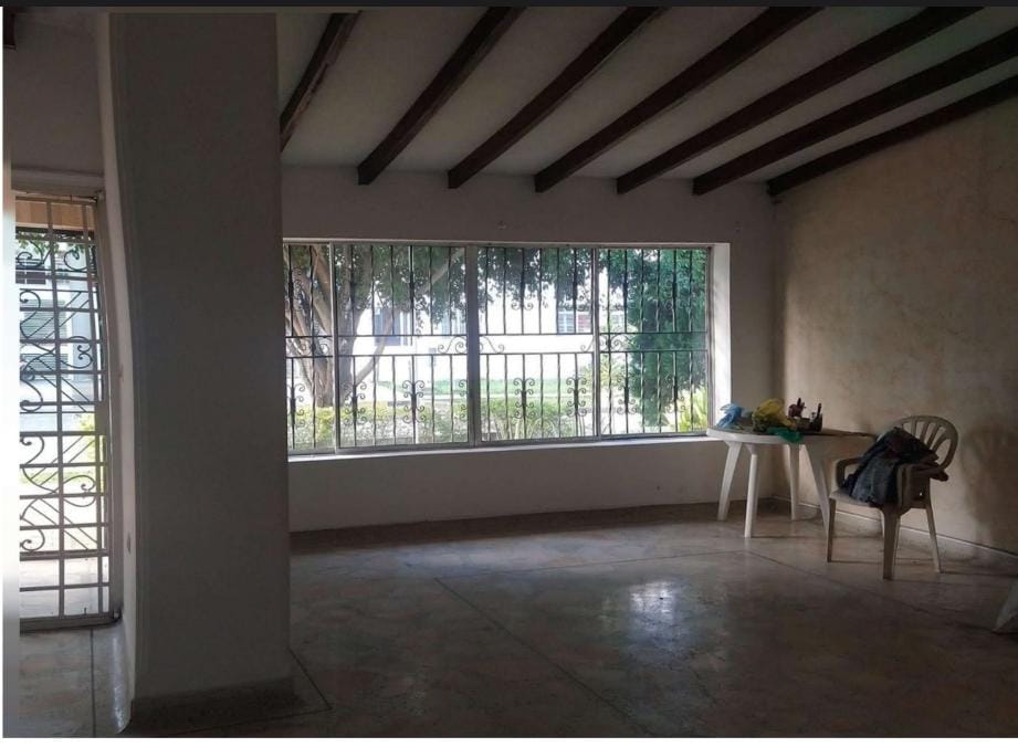 Large House For Sale In Cali Colombia 8 Bedrooms 5 Bathrooms - Thumbnail 10
