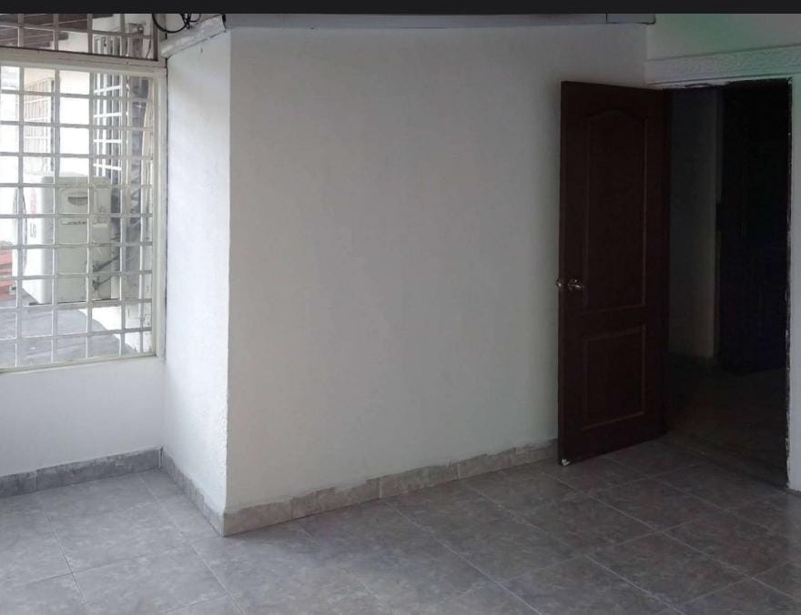 Large House For Sale In Cali Colombia 8 Bedrooms 5 Bathrooms - Thumbnail 4