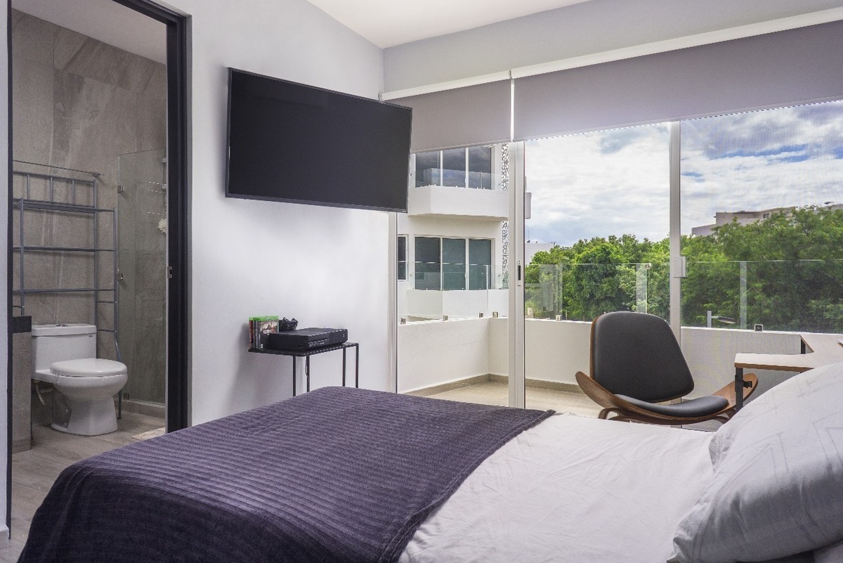 Modern 3-Bedroom Condo in Starlight Towers – Playa del Carmen - Thumbnail 11