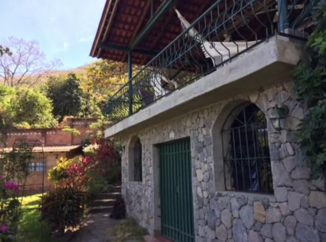 Lakefront Estate with Multiple Homes, Pools & Private Docks – Lago de Coatepeque - El Salvador - Thumbnail 18
