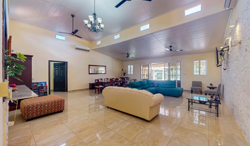 House for sale in San Carlos - Image 9