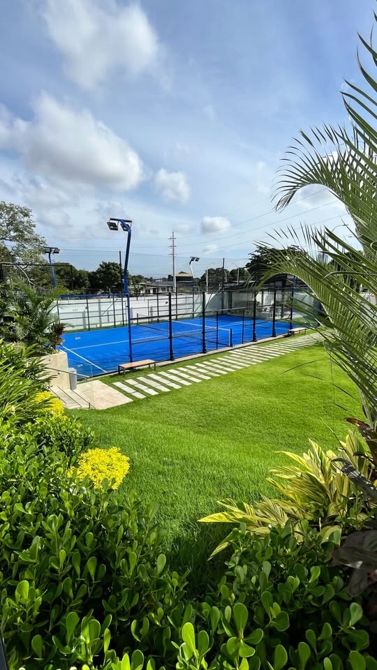 Furnished Apartment with Private Terrace in Coco del Mar, San Francisco - Image 7