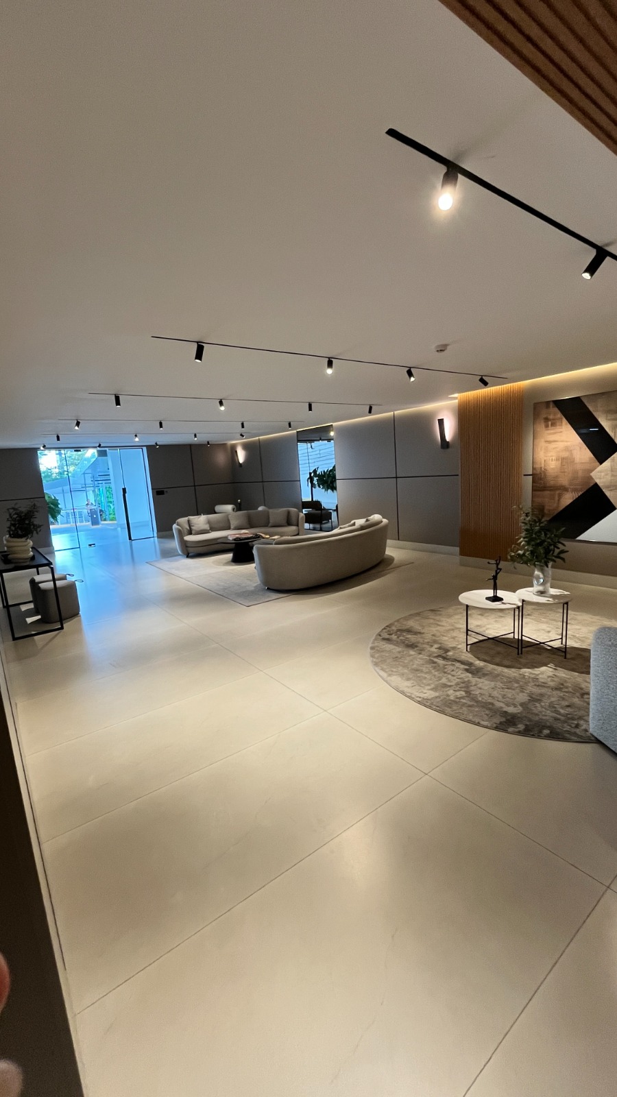 Furnished Apartment with Private Terrace in Coco del Mar, San Francisco - Image 1