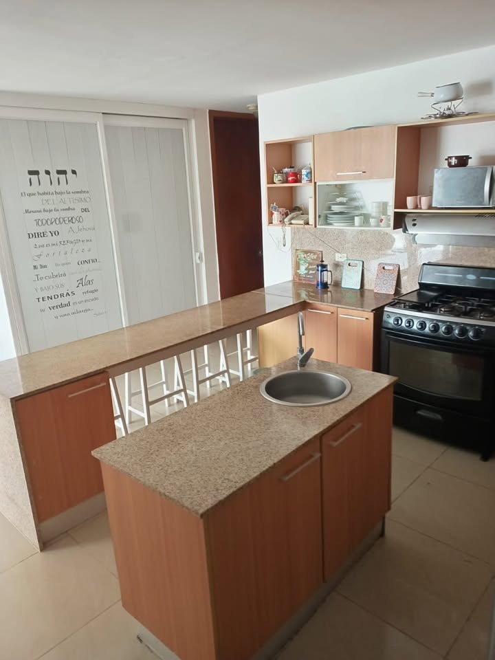 Furnished Apartment with Private Terrace in Coco del Mar, San Francisco - Image 14