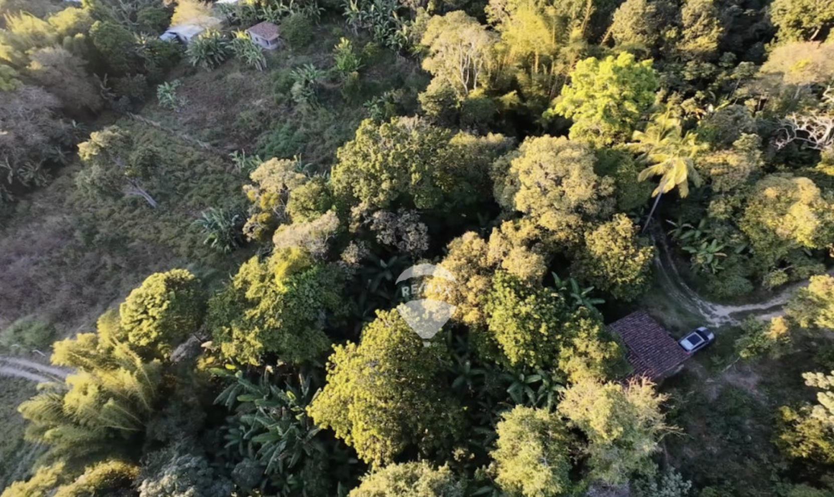 PLOT OF LAND WITH SIMPLE CONSTRUCTIONS OUTSKIRTS OF COJUTEPEQUE
