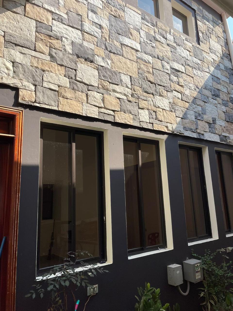 Elegant Family Home in Residencial El Sitio, San Miguel - Image 3