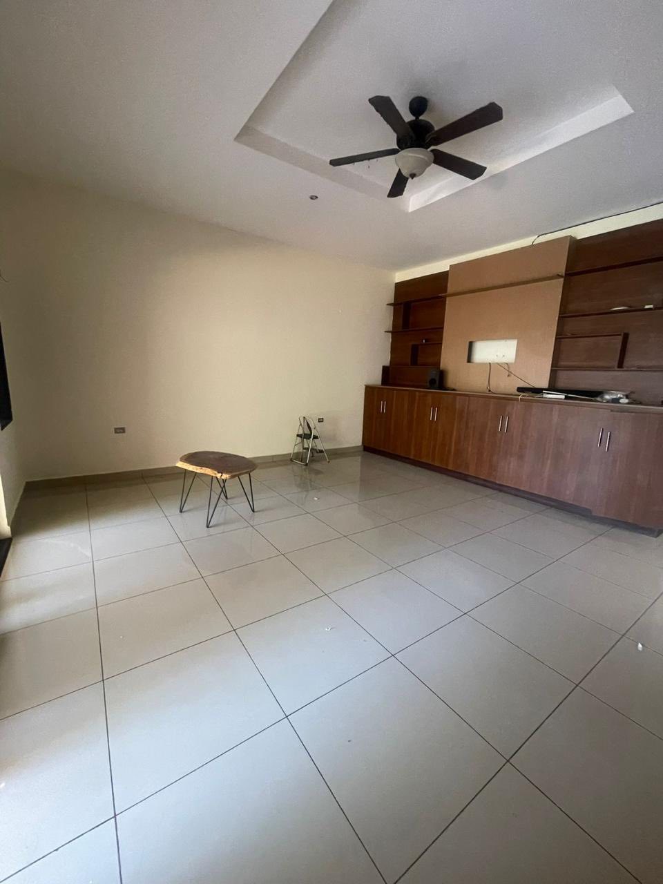 Elegant Family Home in Residencial El Sitio, San Miguel - Image 12