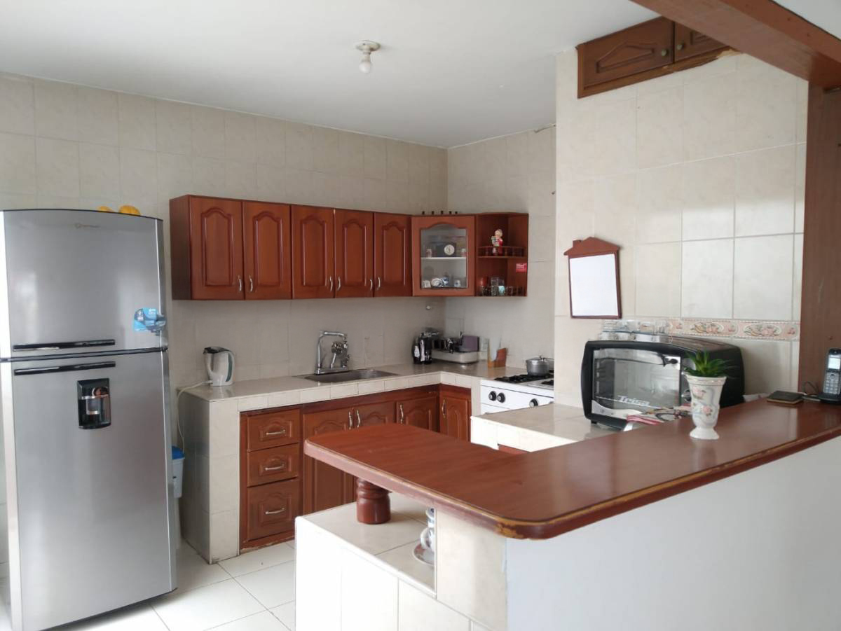 Corner Duplex House – Champagnat, Cali - Image 8