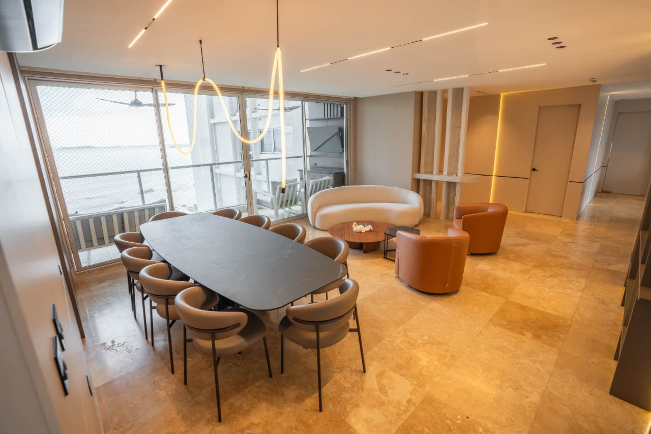 ✨ Experience Luxury  at PH Q Tower ✨ - Image 4