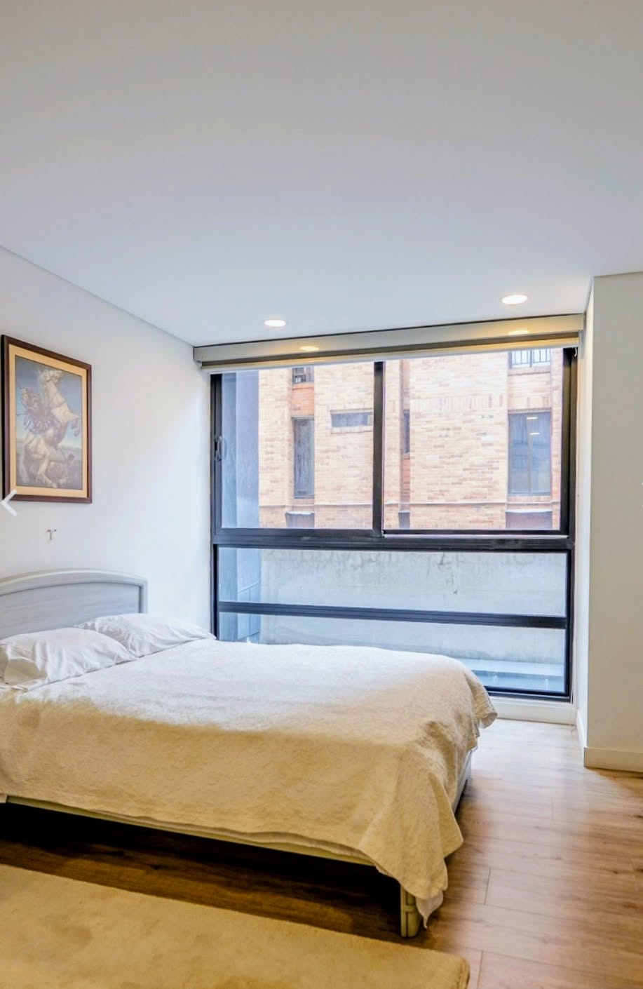 Luxury 2-Bedroom Apartment – El Virrey, Bogotá - Image 2