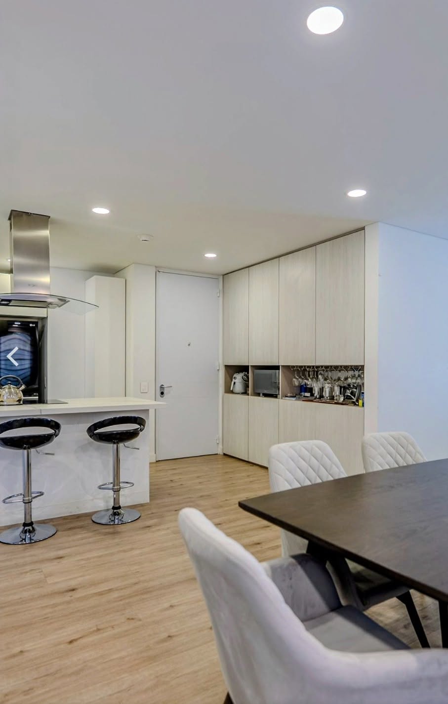 Luxury 2-Bedroom Apartment – El Virrey, Bogotá - Image 11