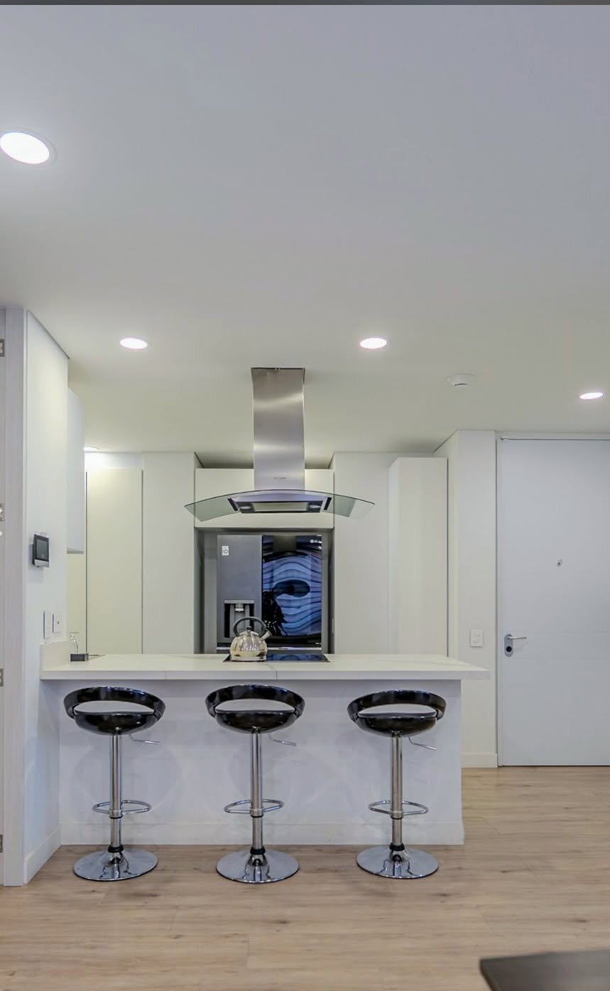 Luxury 2-Bedroom Apartment – El Virrey, Bogotá - Image 13
