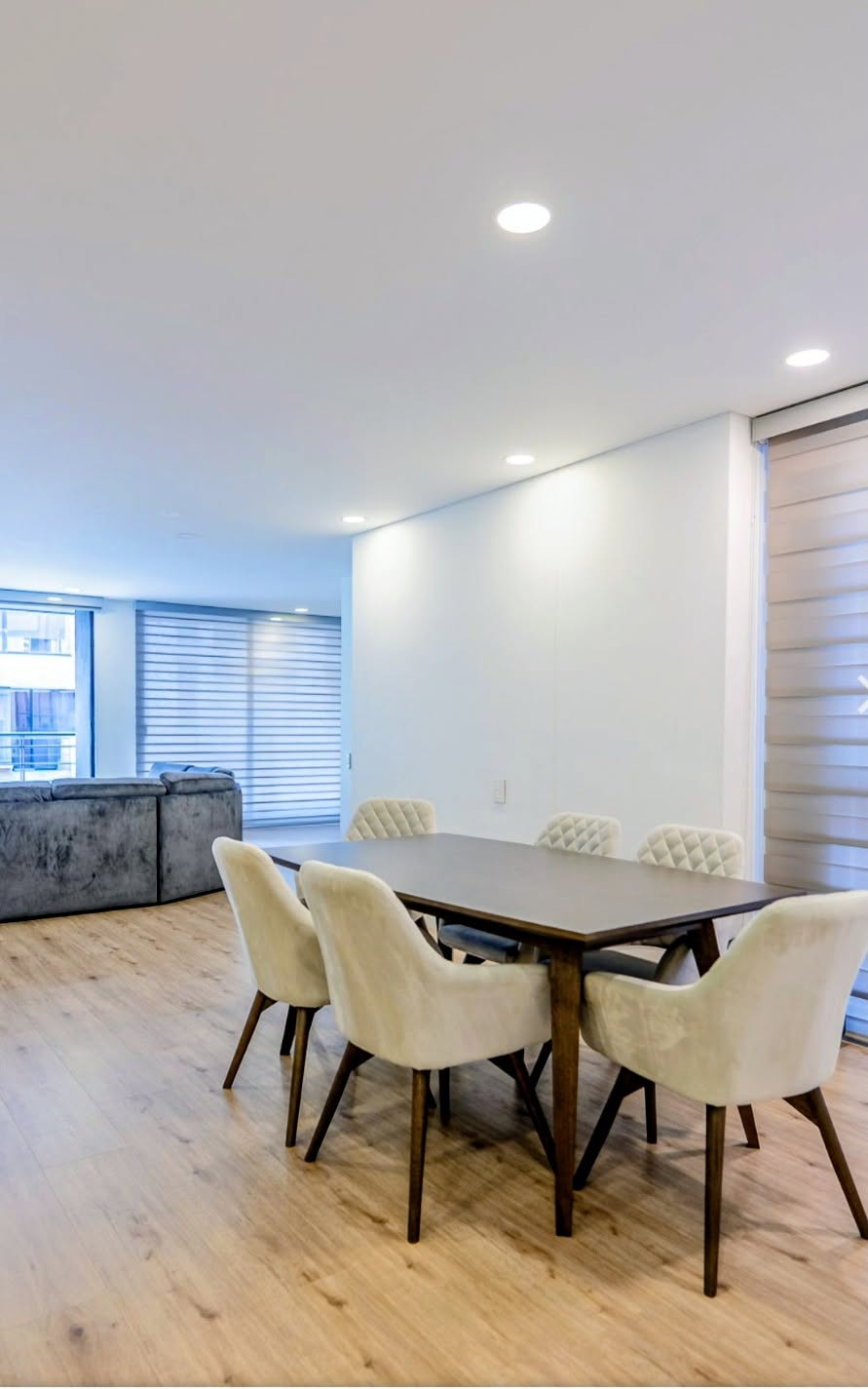 Luxury 2-Bedroom Apartment – El Virrey, Bogotá - Image 10