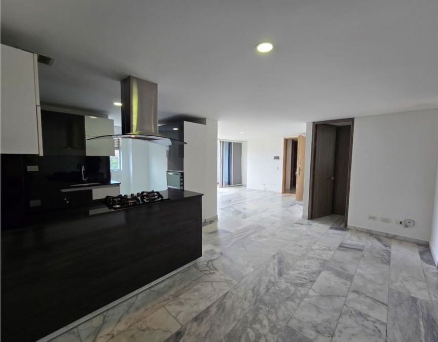 Exclusive 3-Bedroom Apartment in Laureles, Medellín - Image 6