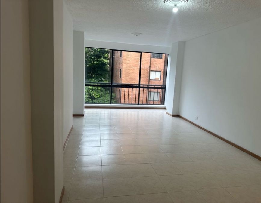 Remodeled 3-Bedroom Apartment in Loma del Escobero, Envigado - Image 6