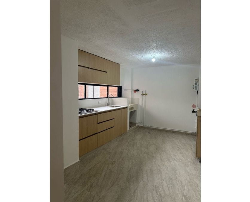 Remodeled 3-Bedroom Apartment in Loma del Escobero, Envigado - Image 3