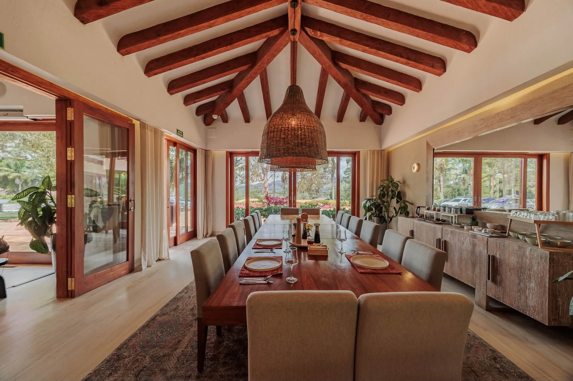 Exclusive Luxury Wellness Estate – El Tablazo, Llanogrande - Image 14