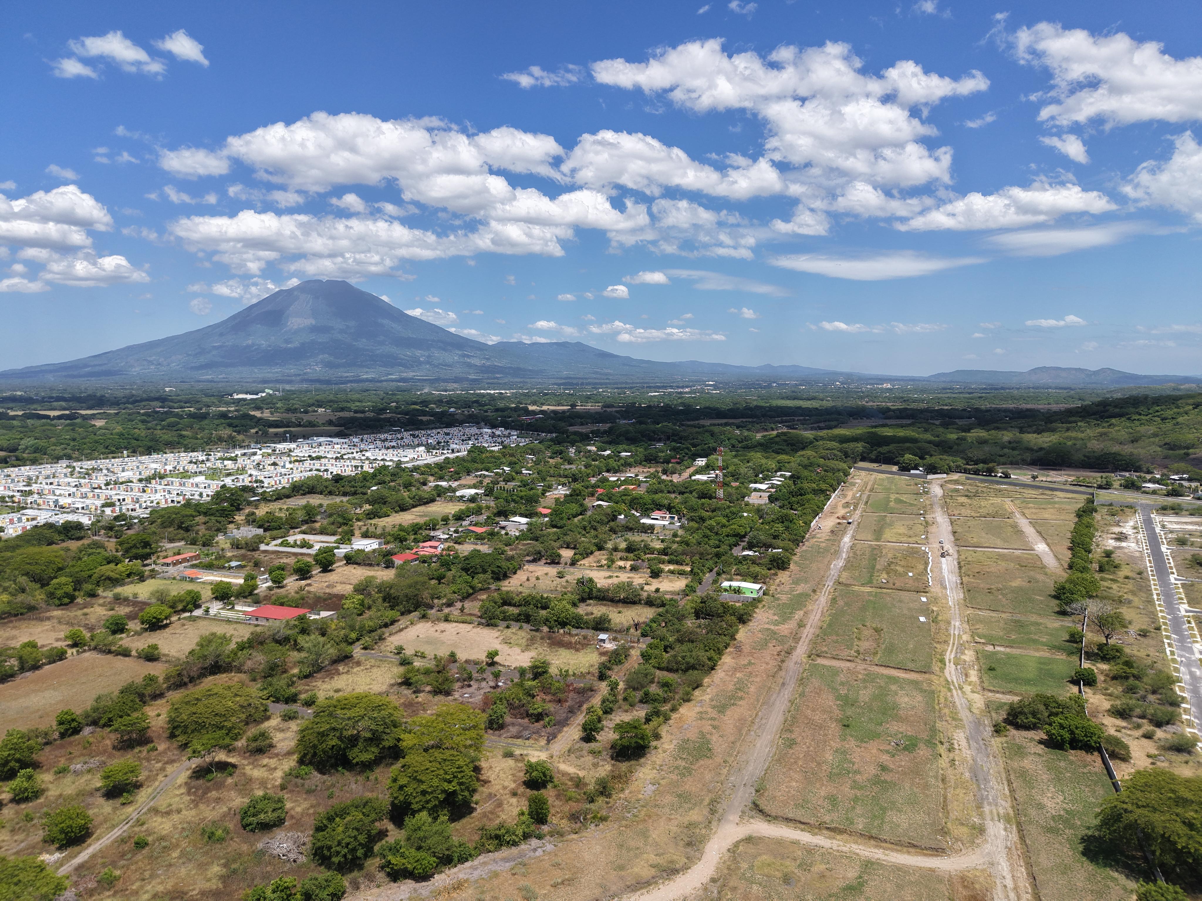 Valle Santa Fe – Residential and Commercial Lots in San Miguel, El Salvador - Image 2