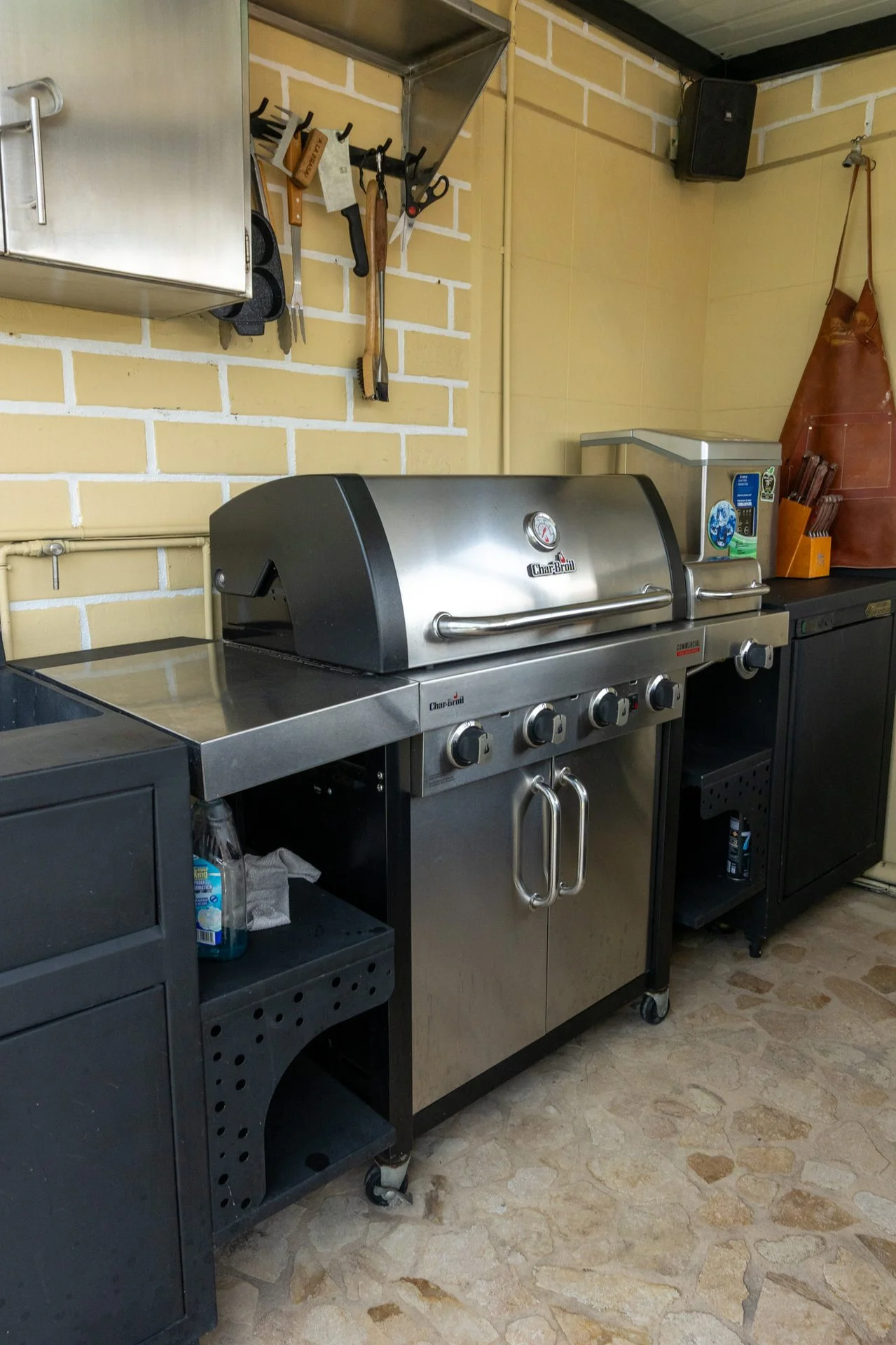 Luxury 2-Level Penthouse in Laureles, Medellín - Image 7