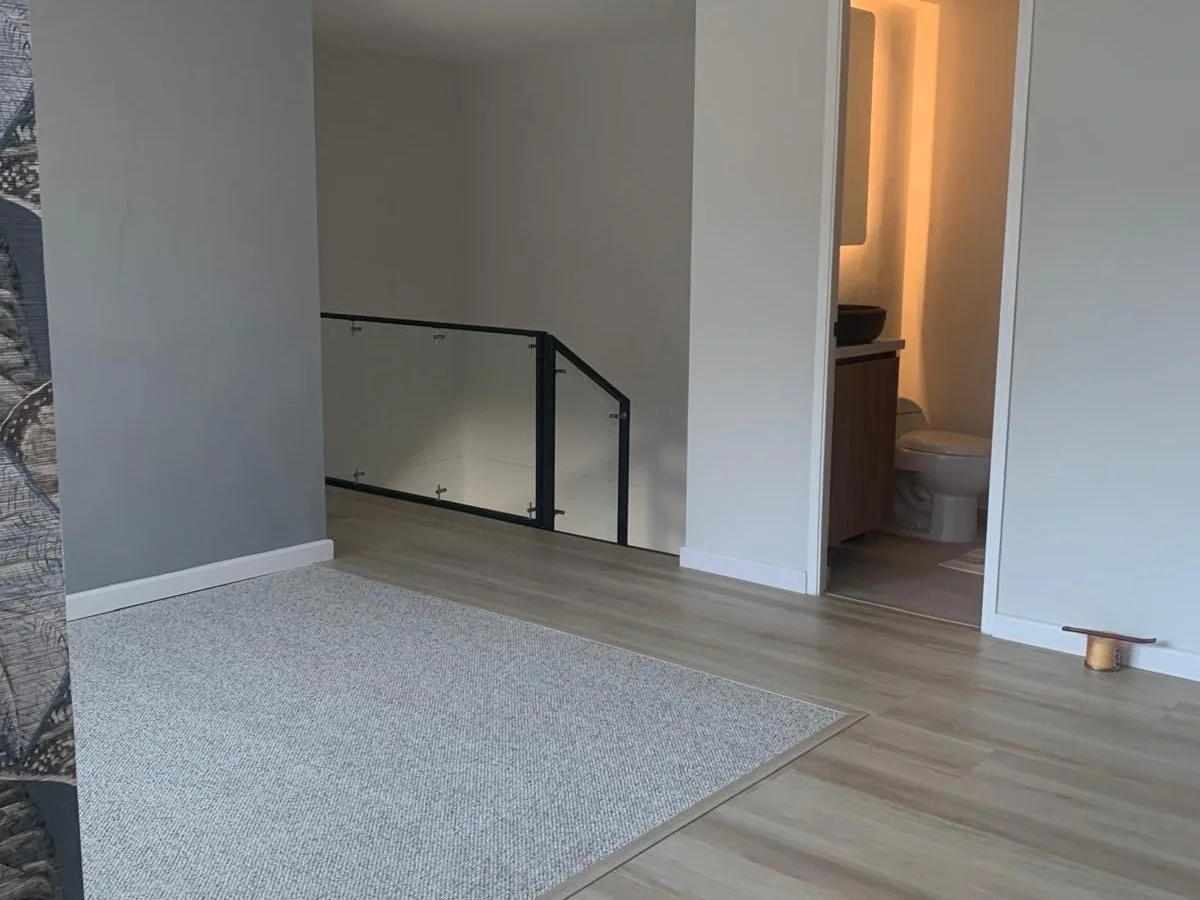 Remodeled Furnished 3-Bedroom Penthouse in Edificio Yerbabuena with Panoramic City Views - Image 6
