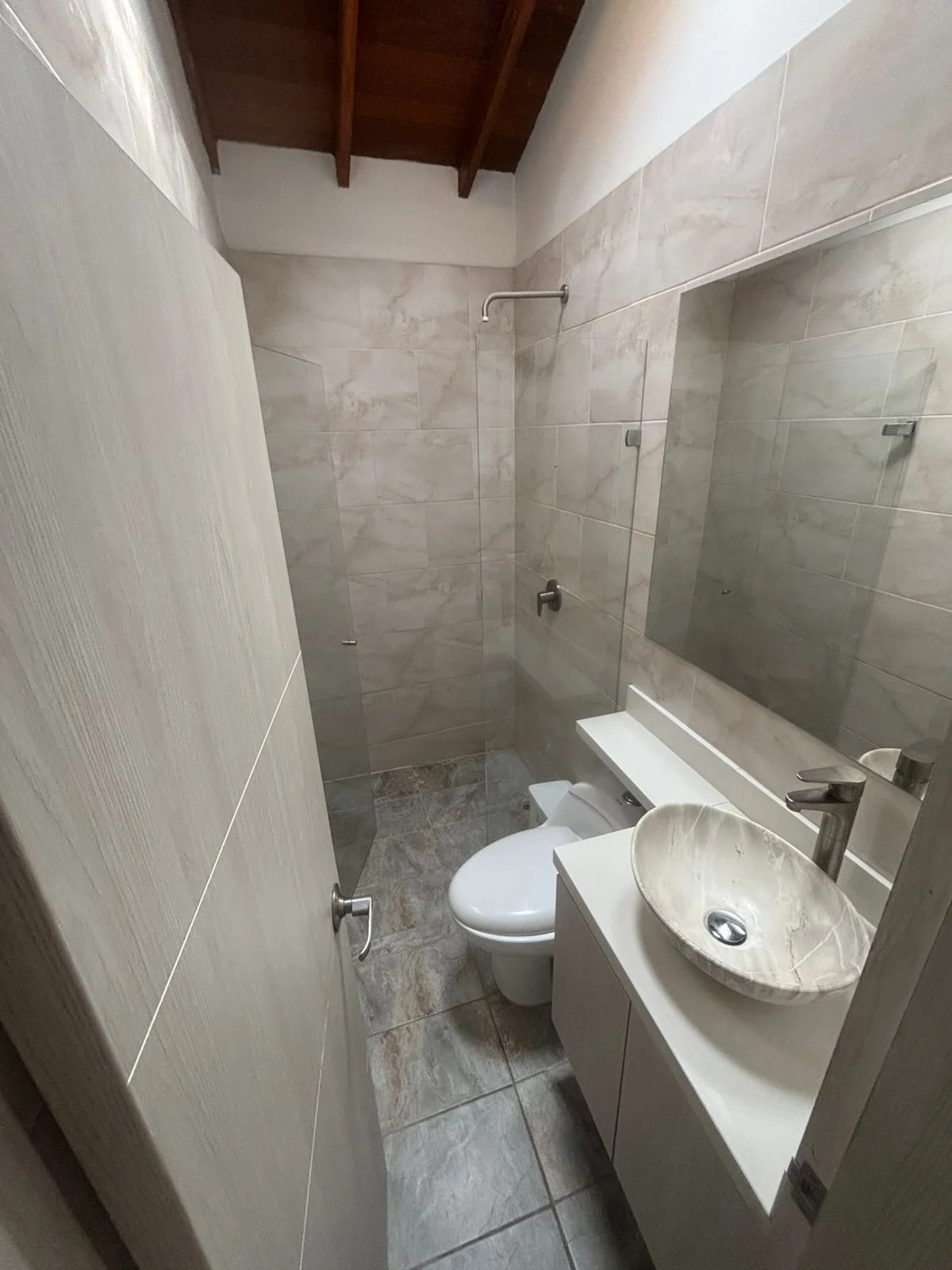 Airbnb-Approved Duplex in Laureles, Medellín – Two Independent Rental Units - Image 3